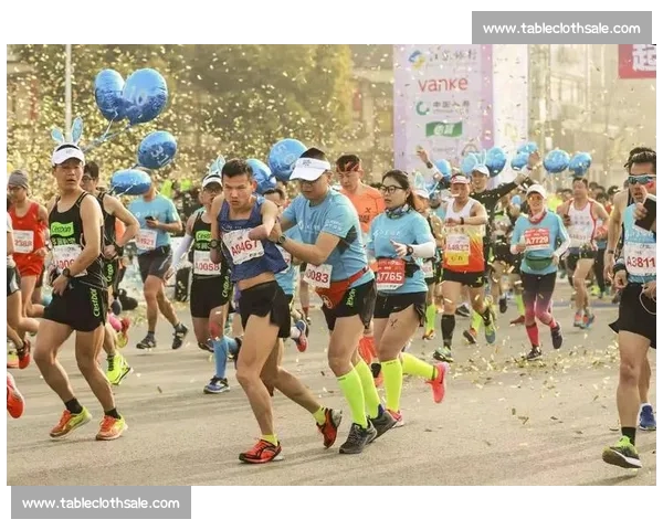 奔跑定格瞬间用镜头讲述城市马拉松激情故事群像与汗水梦想同行